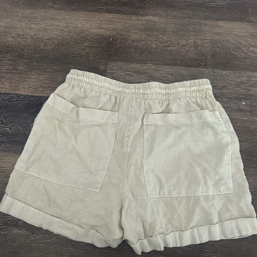 Linen Shorts - Picture 3 of 3